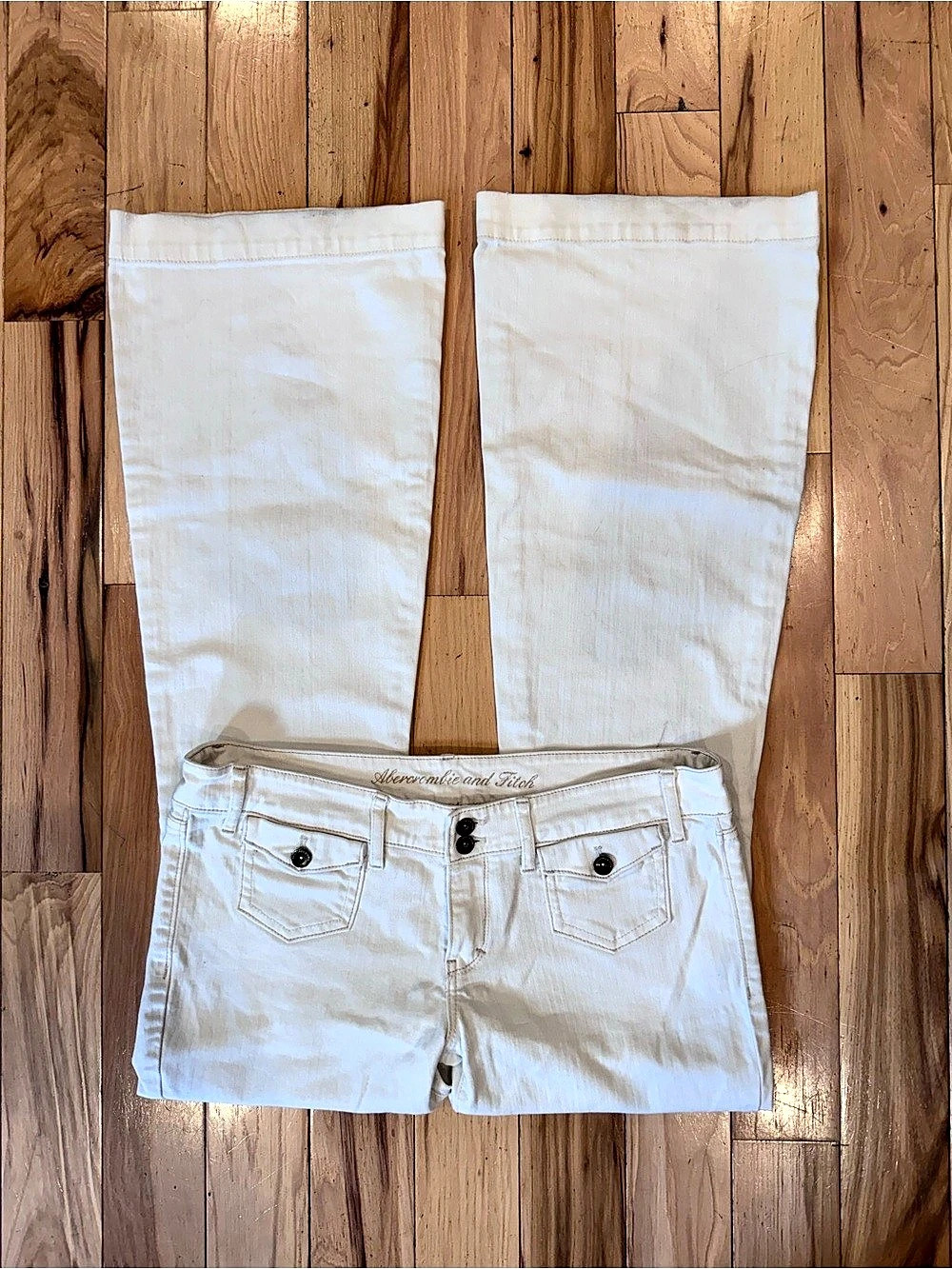 Abercrombie & Fitch Y2K White Low Waist Bootcut Jeans - Size 8